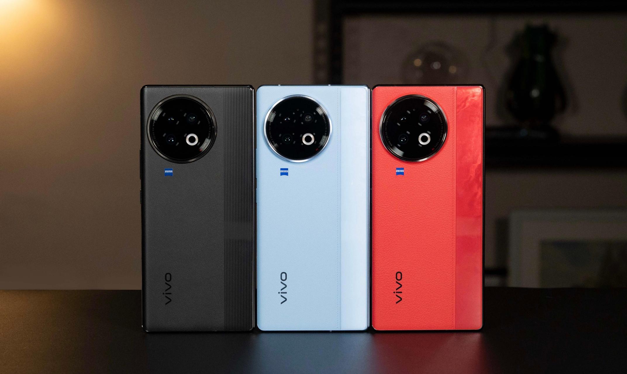 vivo x fold2 大折叠三个颜色真机实拍 华夏红,天青蓝,弦影黑 大家