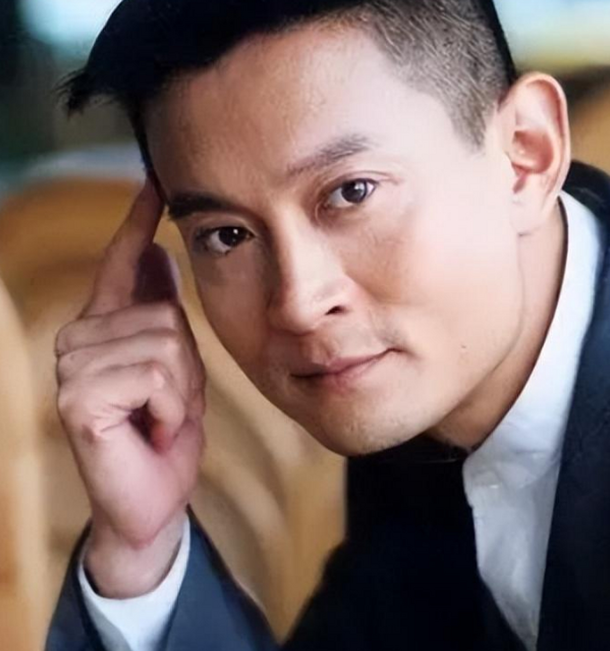 田少军是著名的演技派男星,主演了《炎帝传奇》《共和国往事》《大
