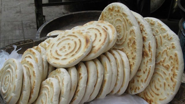 河南省南阳市方城县西南30公里处伫立着一座中州名镇