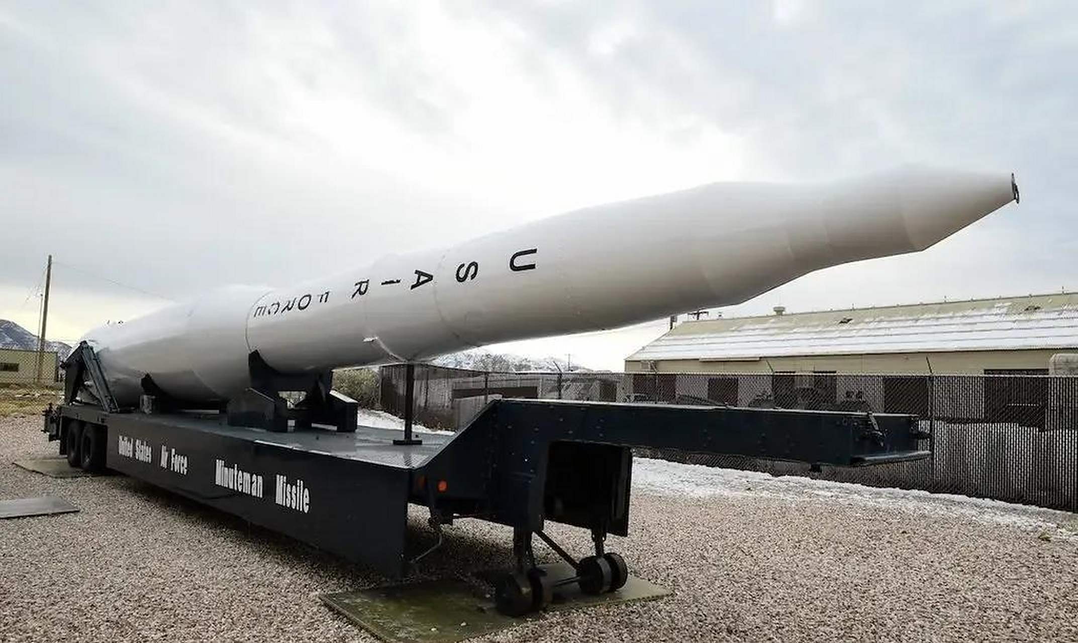 中国刚成功试验中段反导拦截,美国就宣布试射民兵3,不服来战?