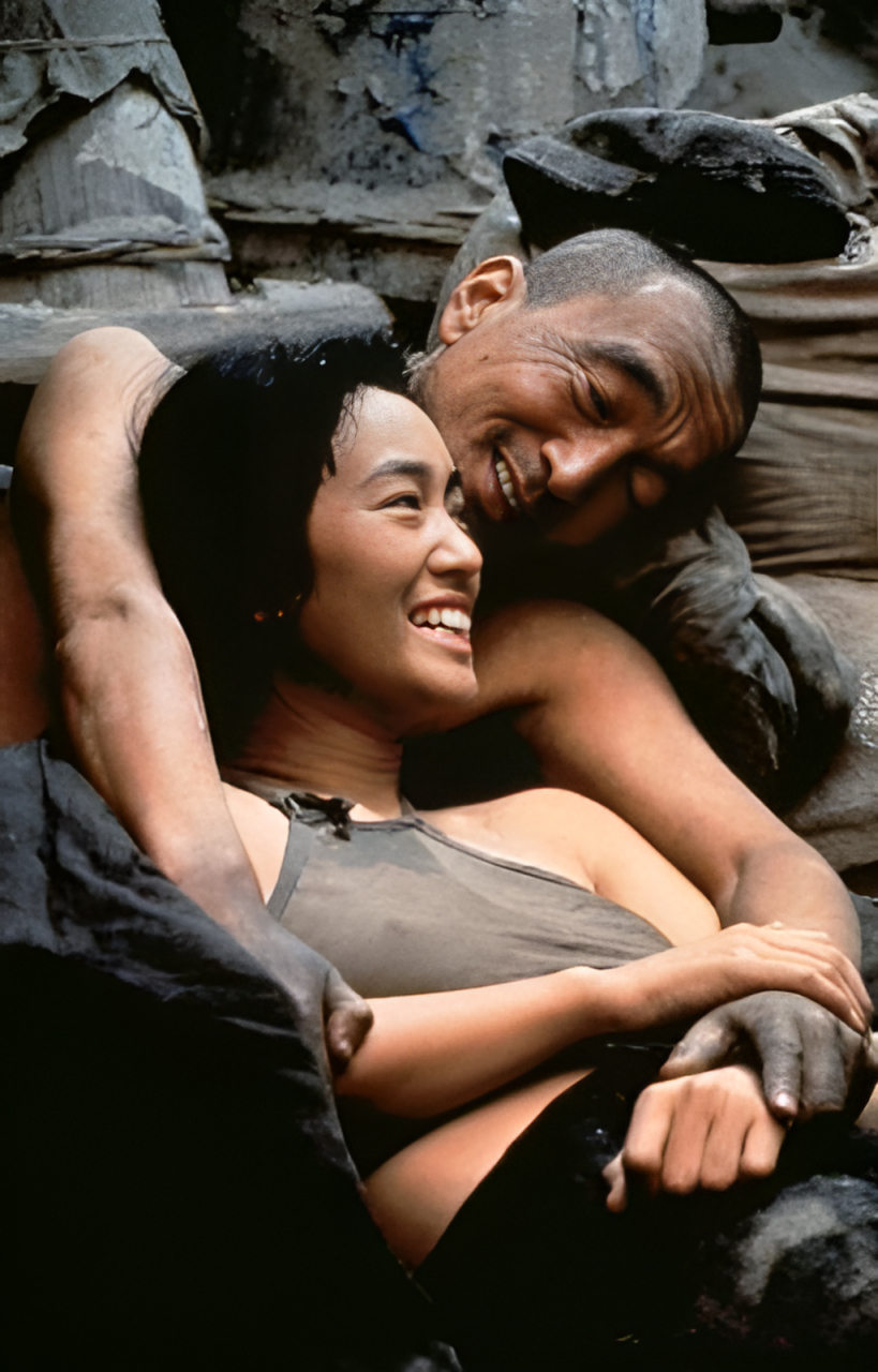 1991年巩俐和李保田在电影《菊豆》中的剧照!