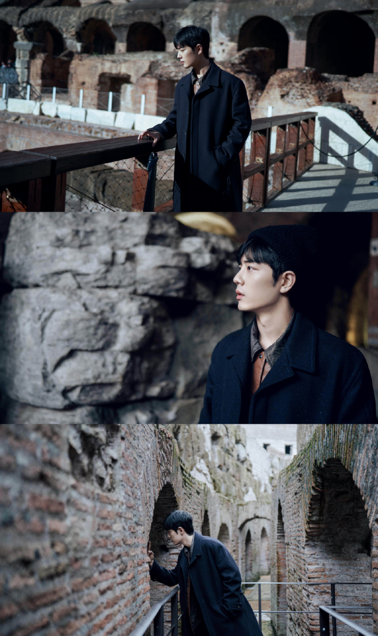 肖战# 罗马斗兽场的随拍太有氛围感,肖战一身风衣穿梭于古老建筑种行