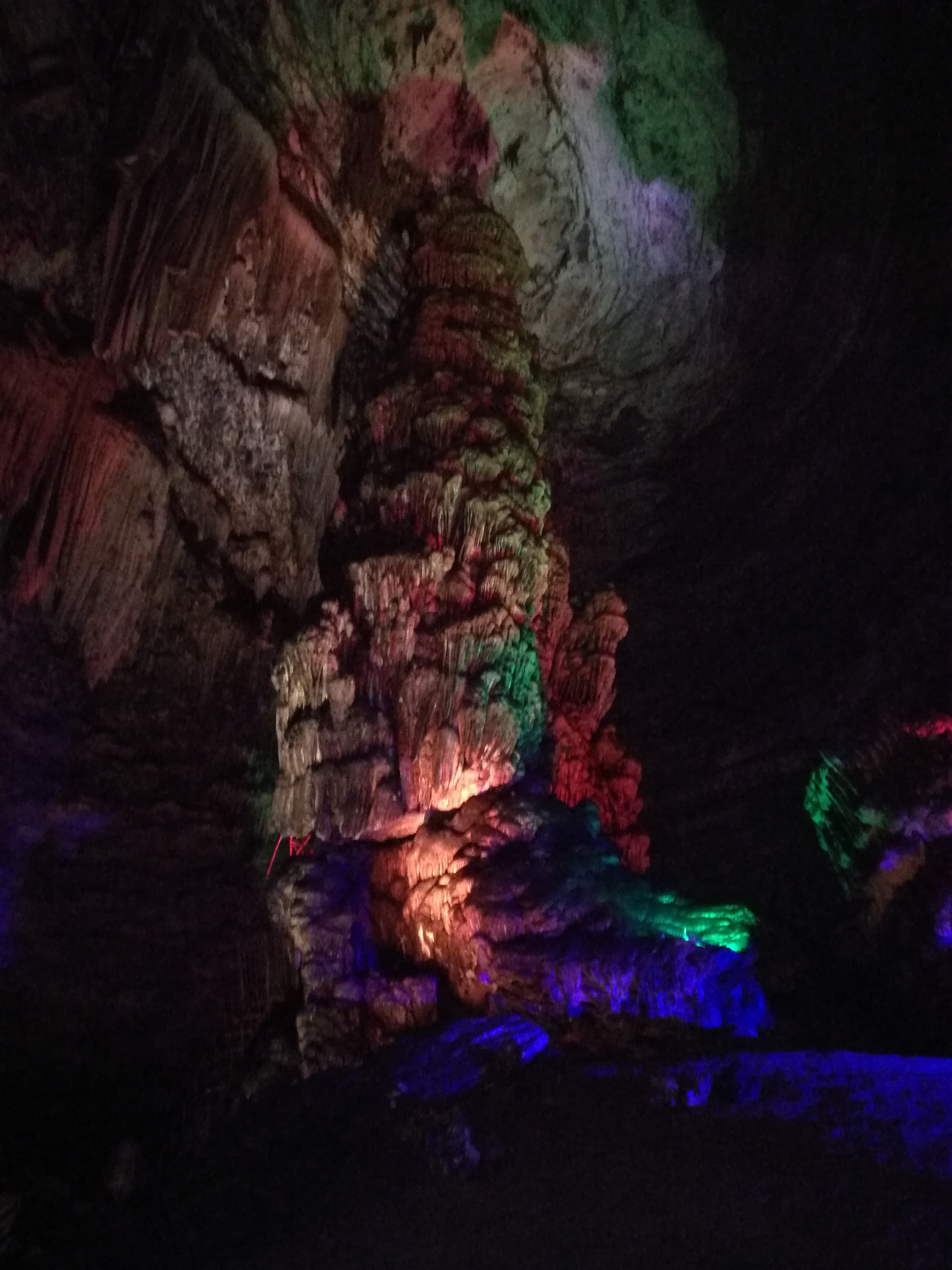 上方山国家森林公园的云水洞,据说是北方最大的溶洞  房山这边的景区