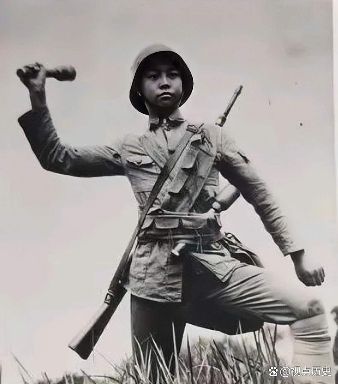 抗战时期,山东新兵吴名来到李宗仁部队报到.