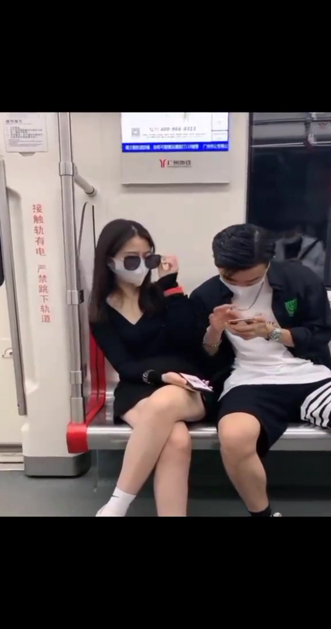 这才是撩妹大神,不佩服都不行,单身狗们赶快努力吧!