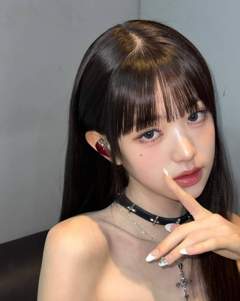 张元英更新后台照,黑长直还原富江造型  #秋日生活创作季3