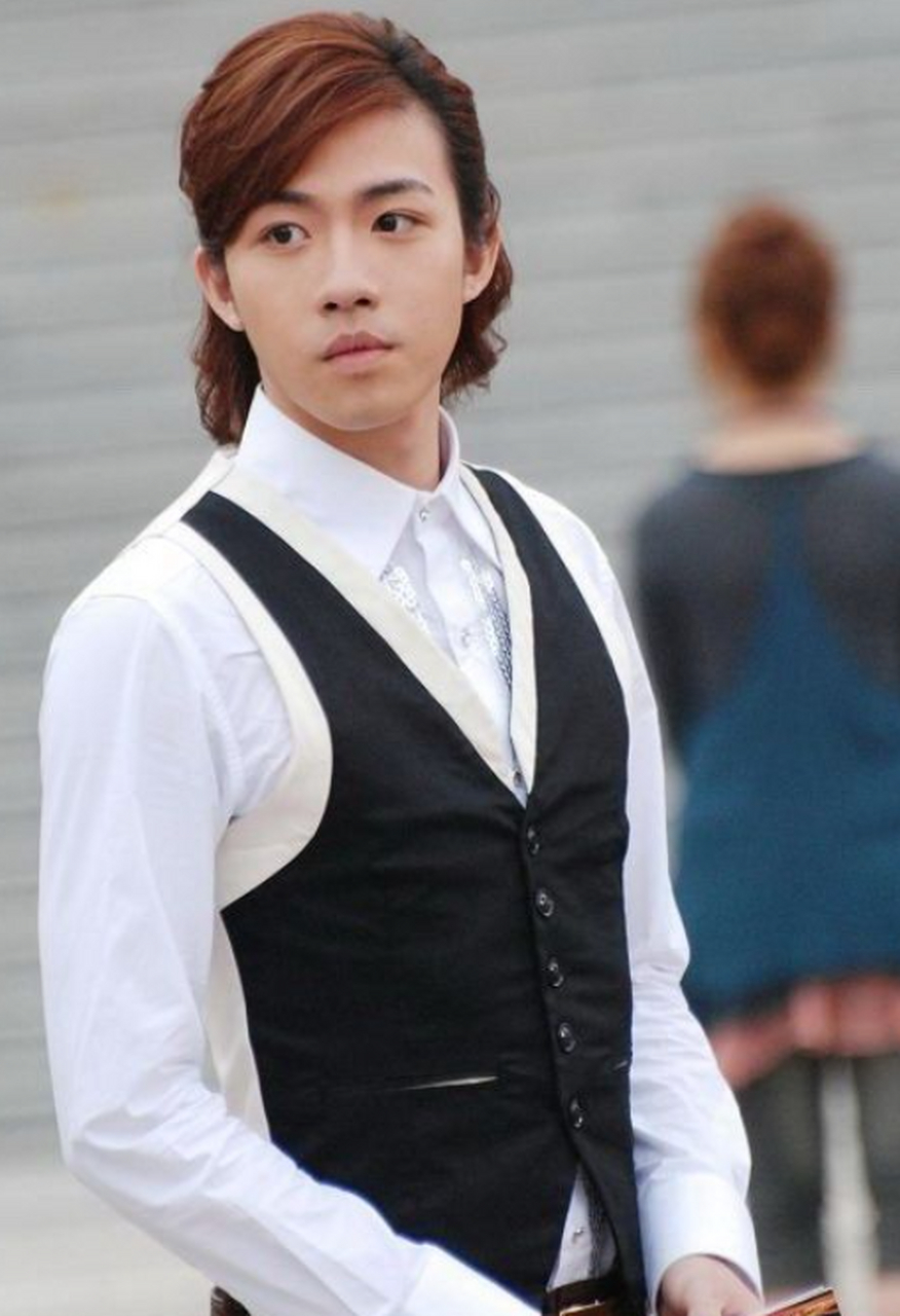 2008年,《一起来看流星雨》剧组选好了张翰,魏晨,朱梓骁3个身高1.