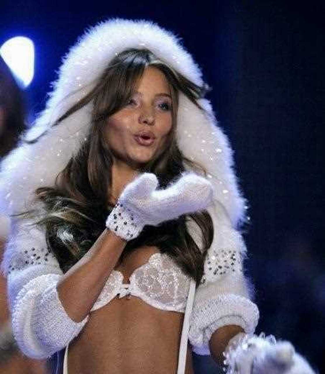 超模米兰达·可儿,雪之精灵.