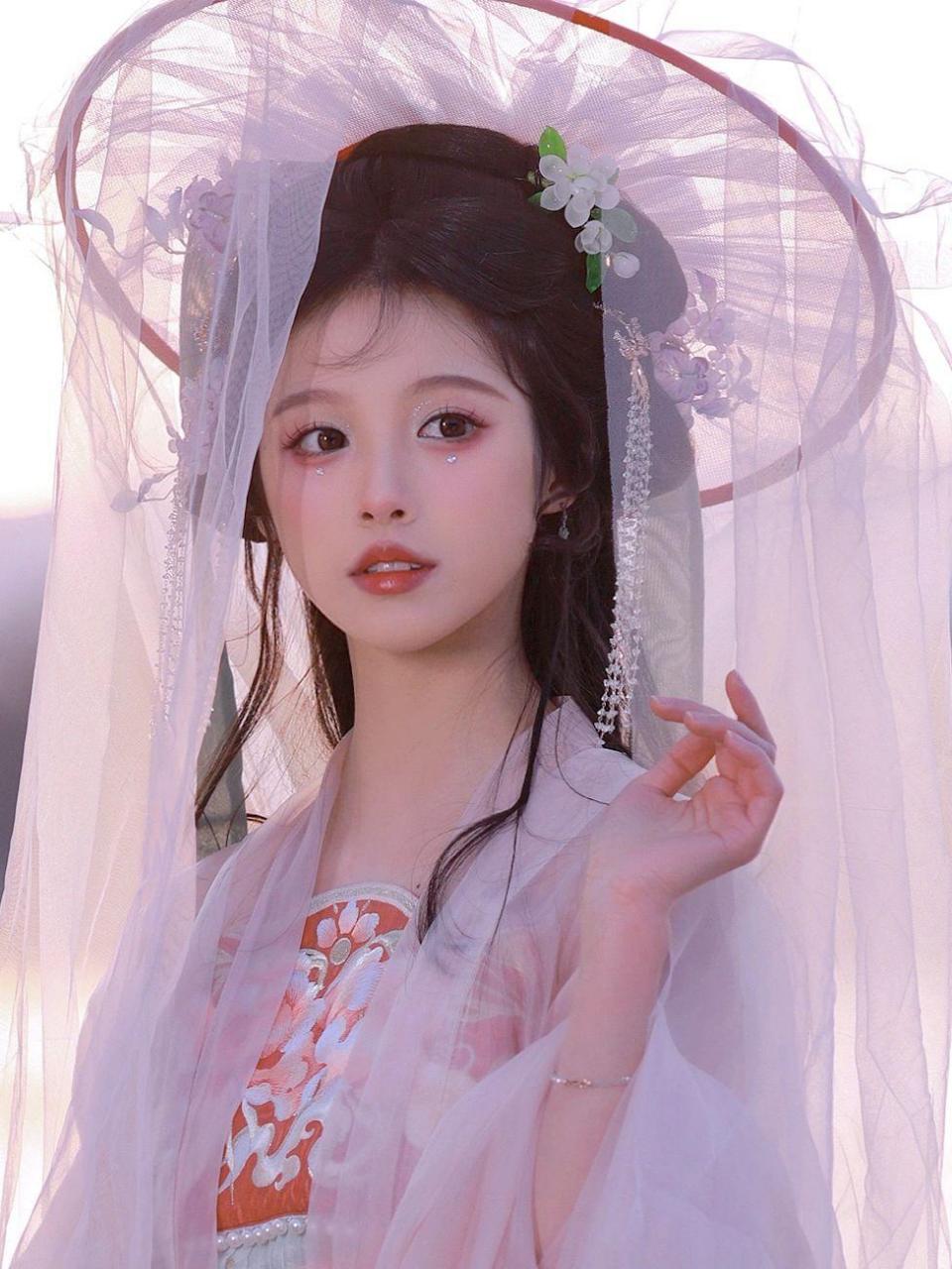 令人心旷神怡的汉服美女写真