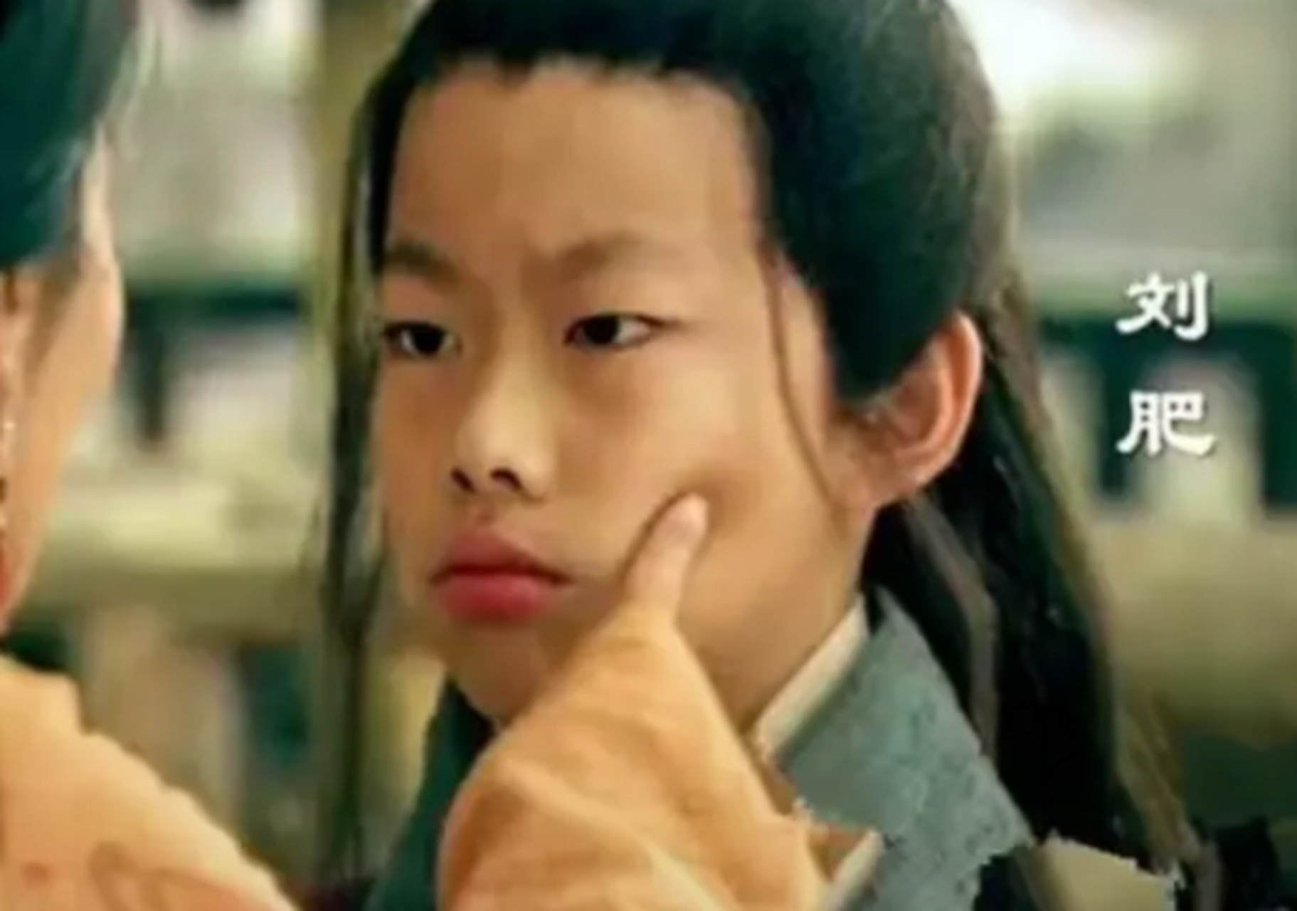 "曹氏闻言赶紧打开门,将刘邦给迎了进去.