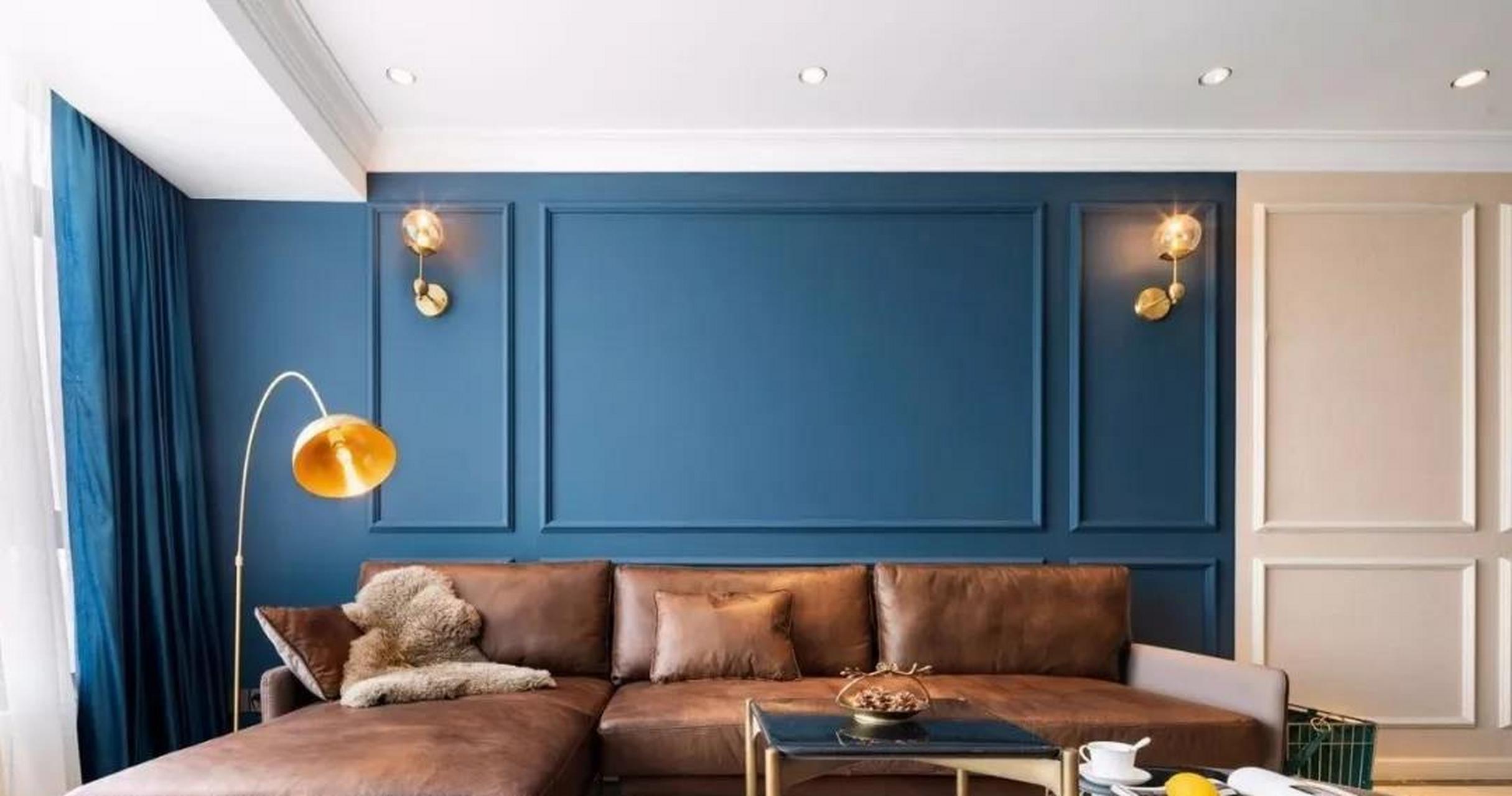 房子使用面积117平,风格为现代美式,感觉背景墙选用简洁的石膏线装饰