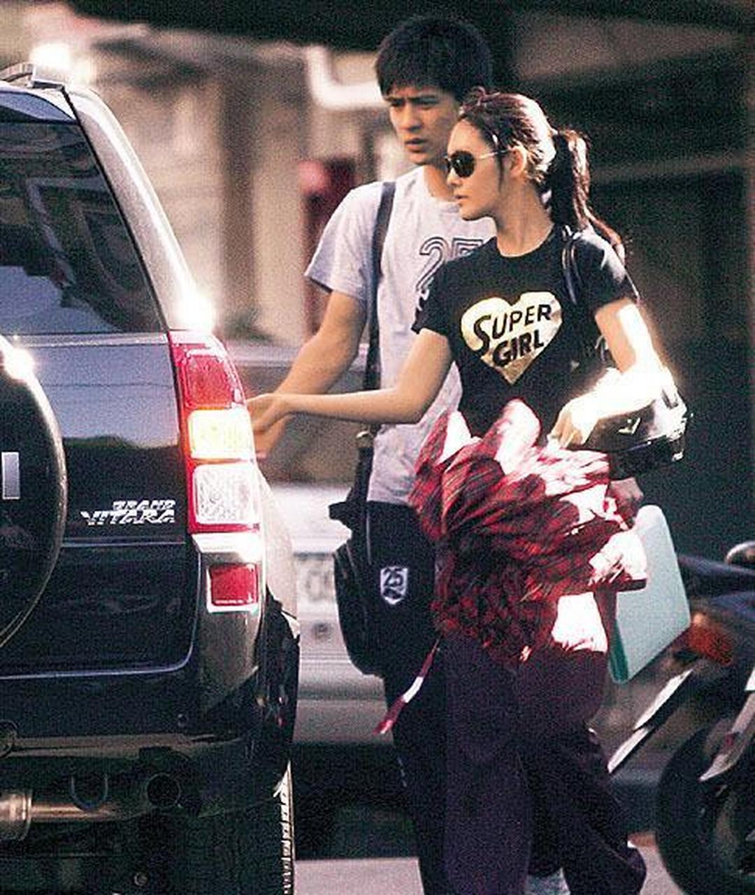 大s的美丽巅峰,是在和仔仔周渝民谈恋爱的时候.