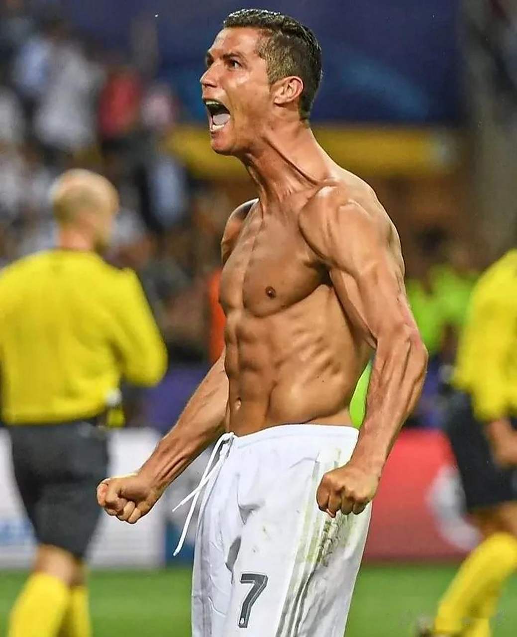 38岁c罗梦幻般的身材,你心动了吗?