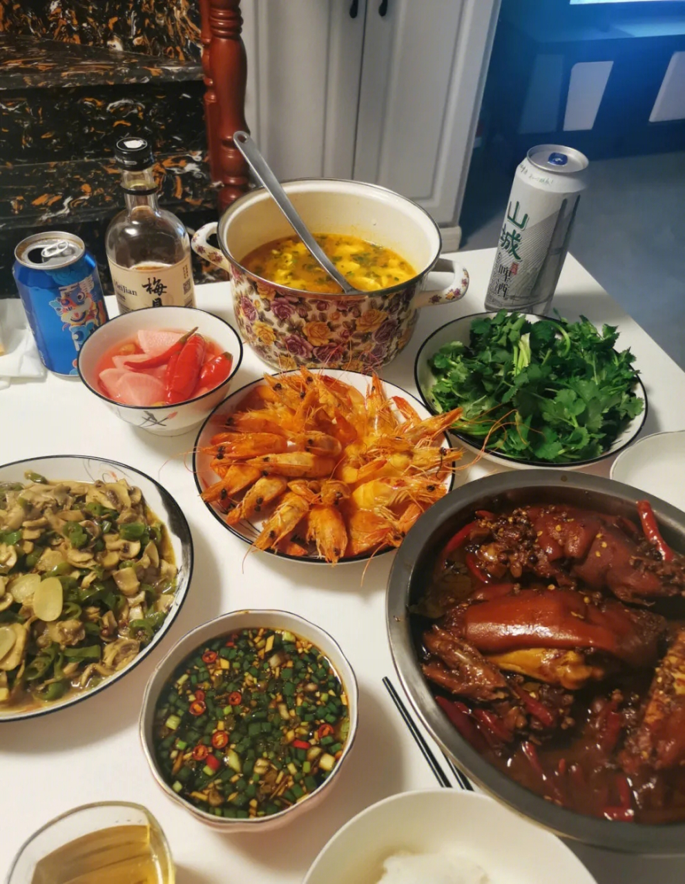 图一,湖南朋友请吃饭 图二,重庆朋友请吃饭 图三,广东朋友请吃饭