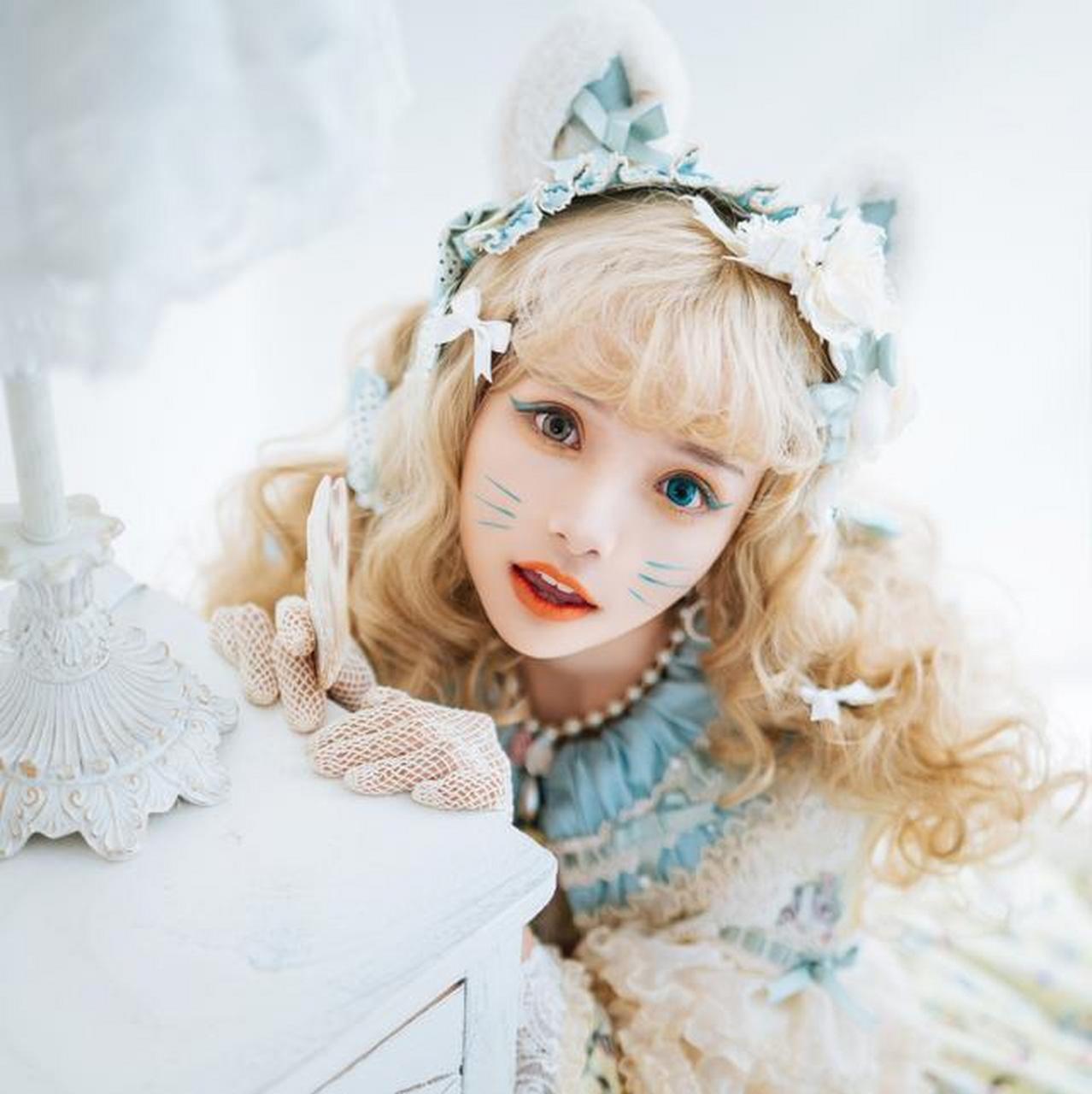 嘉人封面大赏# 洛丽塔风格的眼妆怎么化?