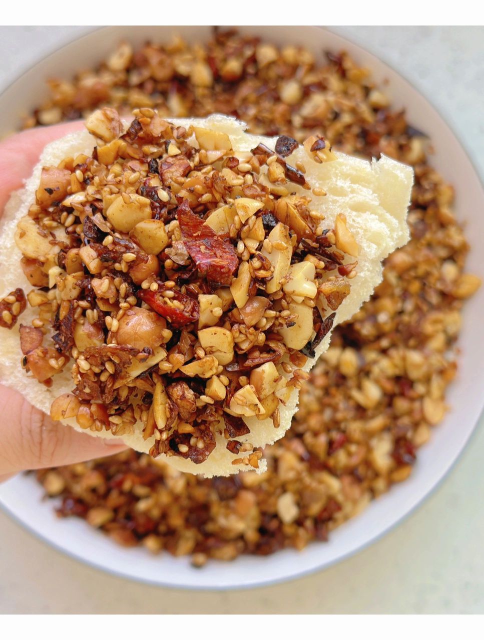 消灭小米辣,香辣花生碎;香辣酥脆的花生,真的香麻了  食材:小米辣