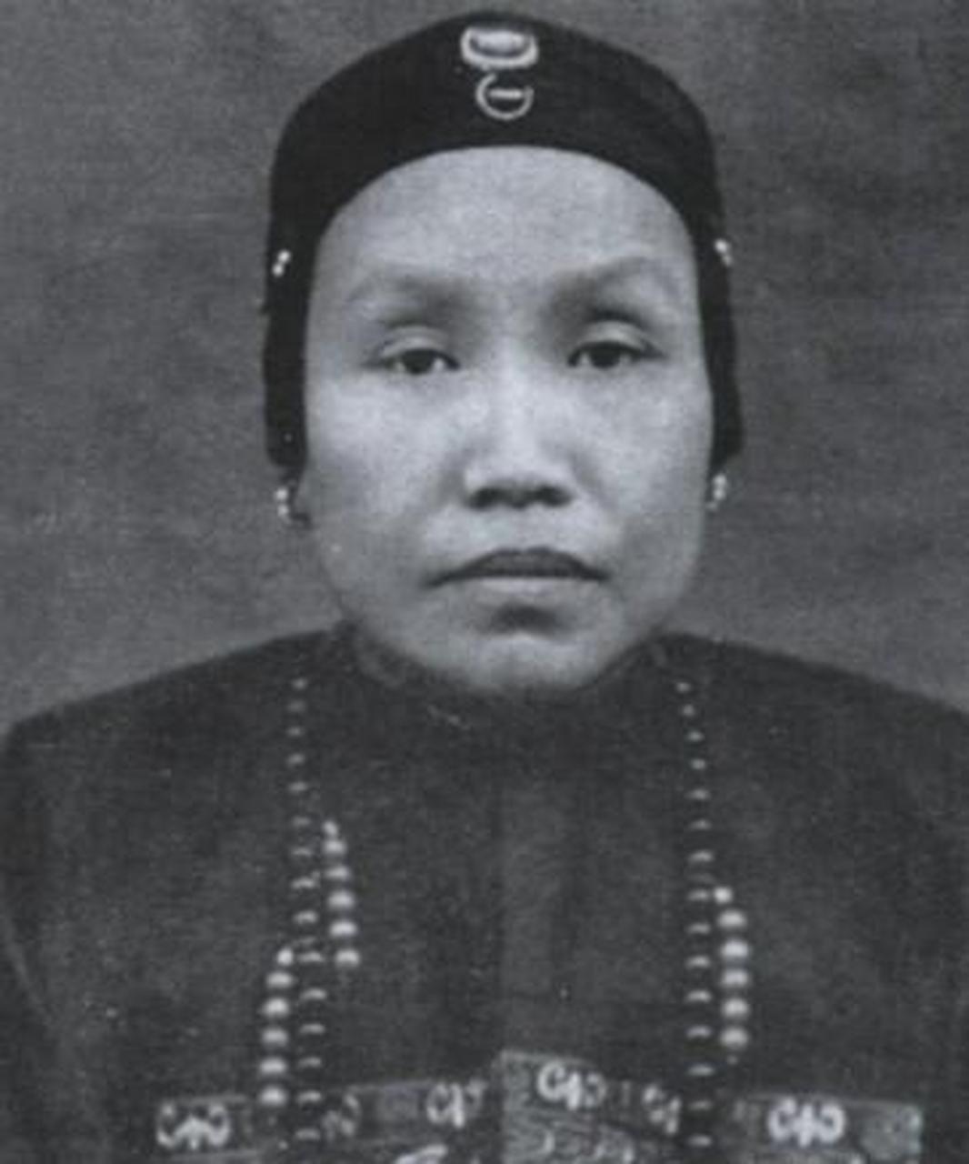 领动计划# 曾纪芬(1852-1942) 女,号崇德老人,祖籍湖南衡阳,出生于