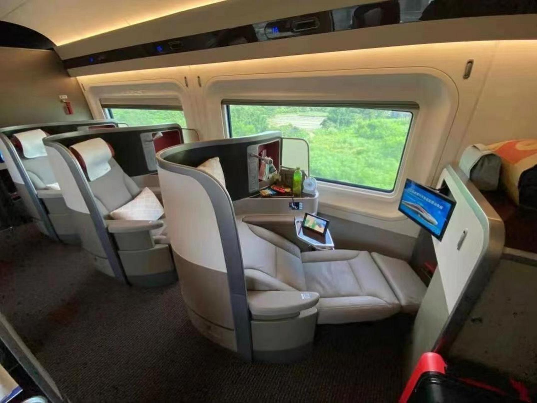 动车上有这样的座位?为啥我从来没见过