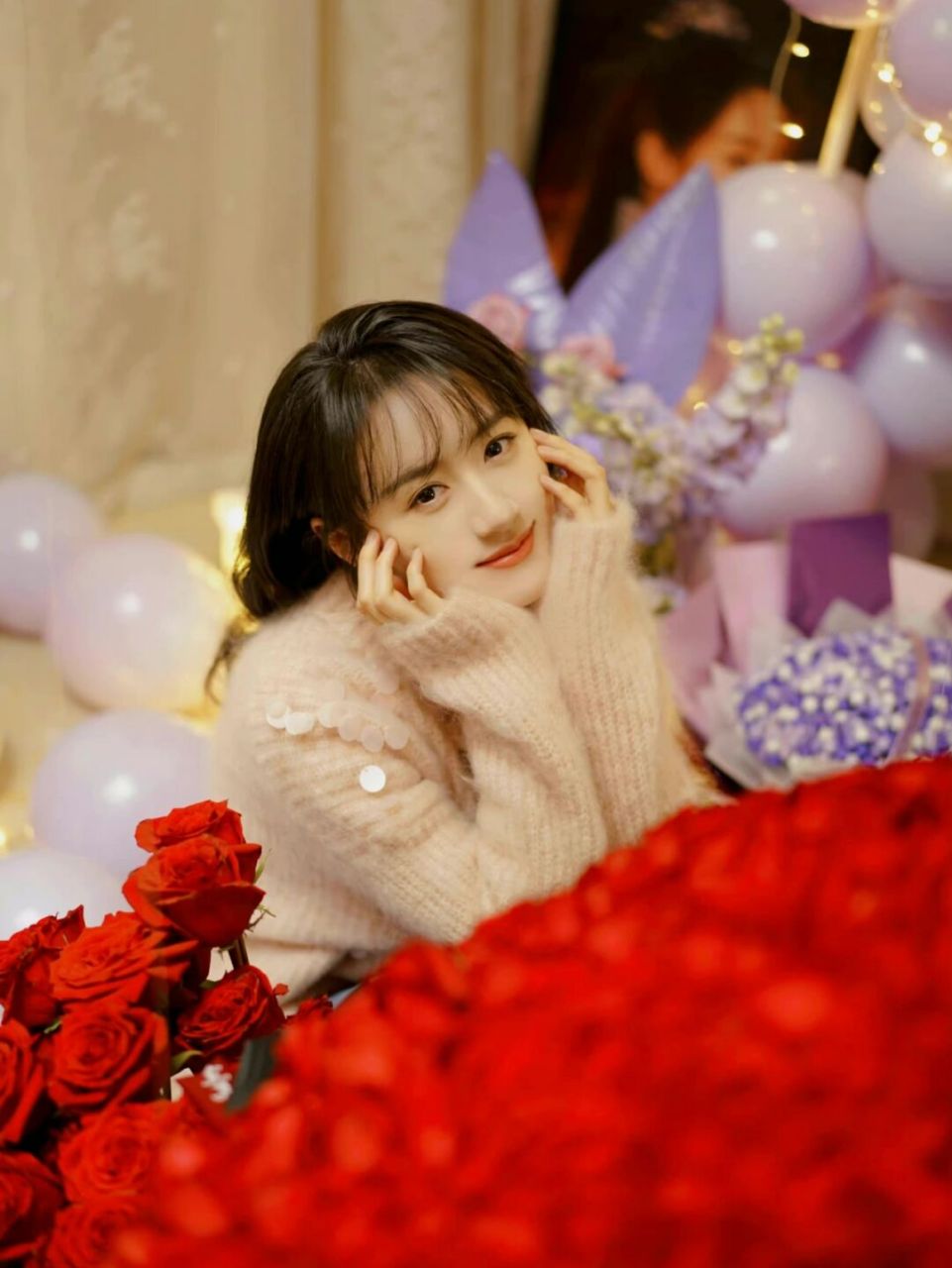 袁冰妍生日私 服穿搭分享||| 套软糯毛衣look,好看又实穿