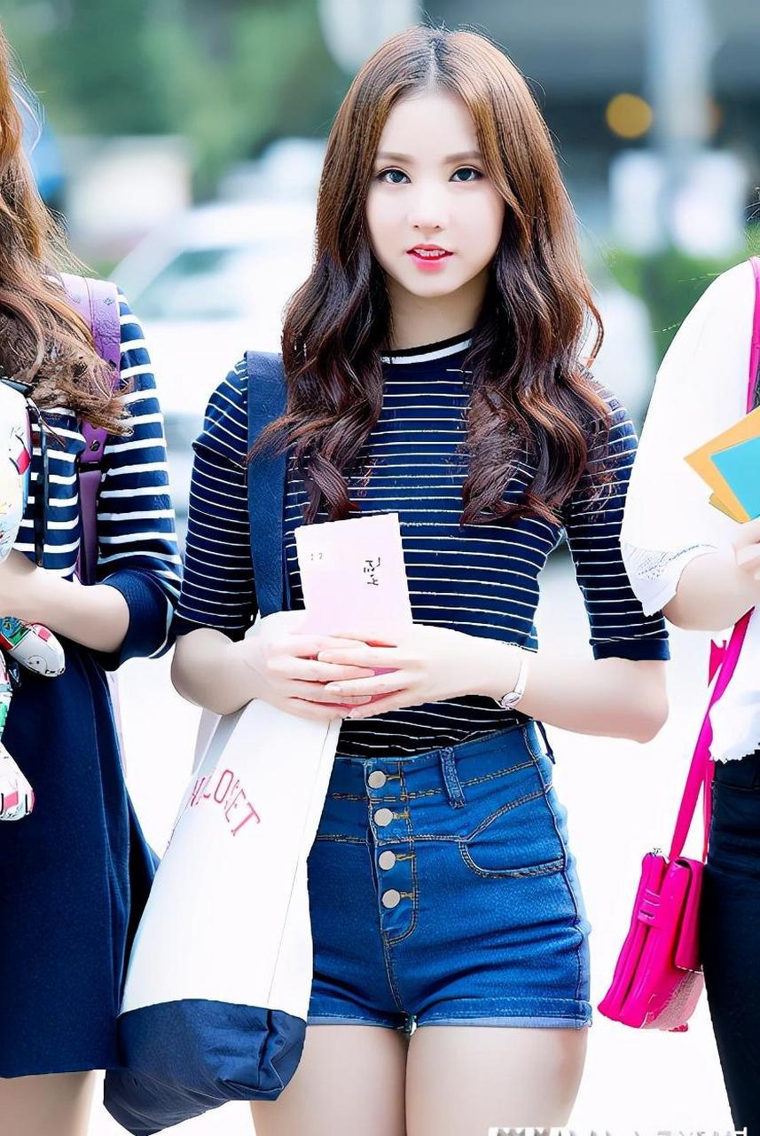 韩国女团gfriend的成员丁恩妃eunha7件最佳服装造型