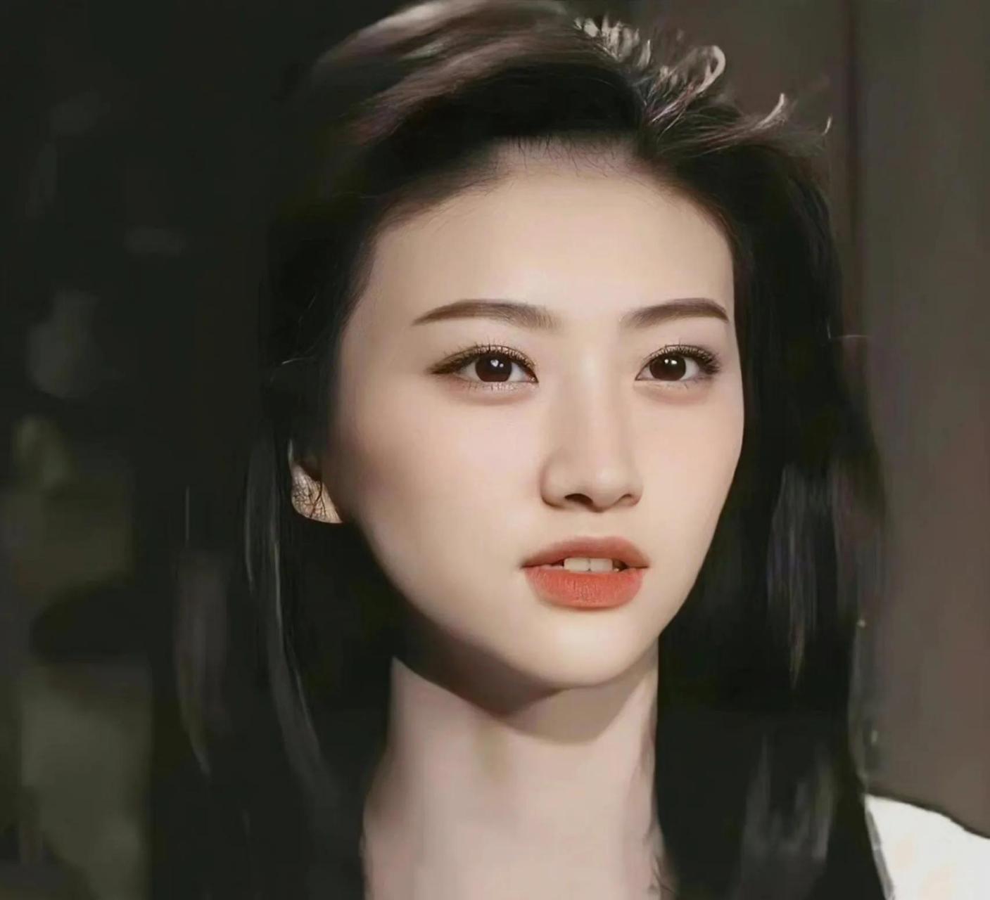 领动计划# 不允许有人错过#景甜# 的美貌 找#头像# 的时候刷到的 她