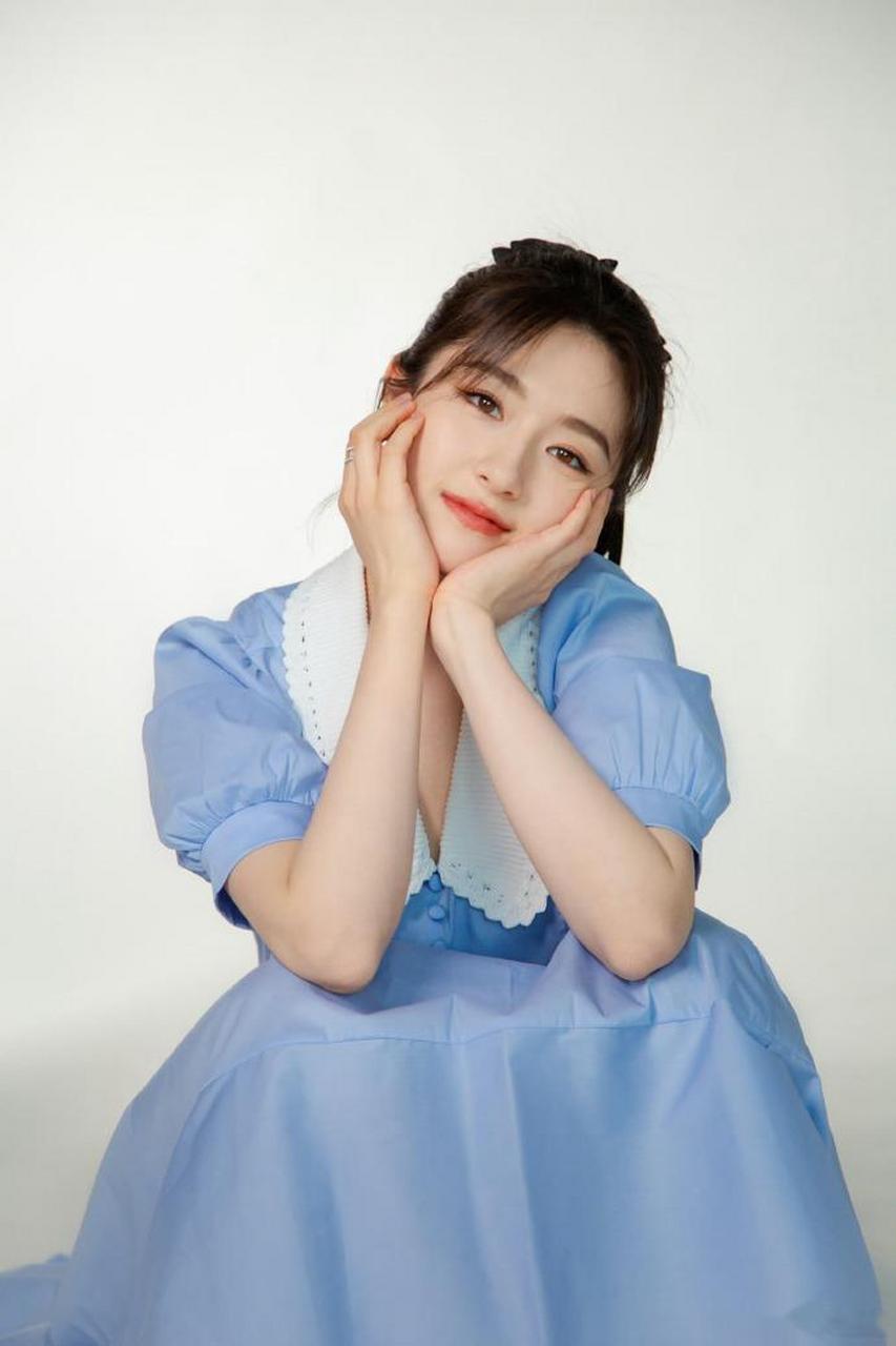 李兰迪长发高马尾造型好看吗?