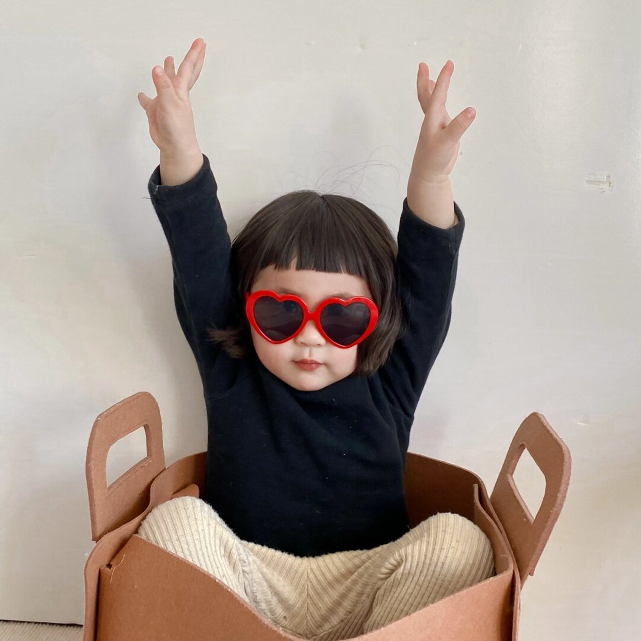 你们喜欢的新年小女孩头像合集  红红火火喜庆感满满99  你是从那张