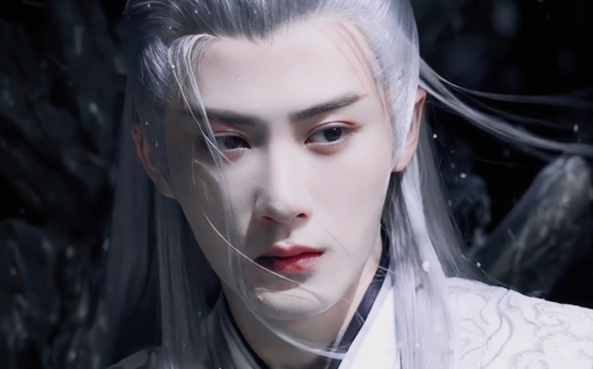 最近,电视剧《长相思》的宣发审美引发了热议,檀健次回应争议:演员应