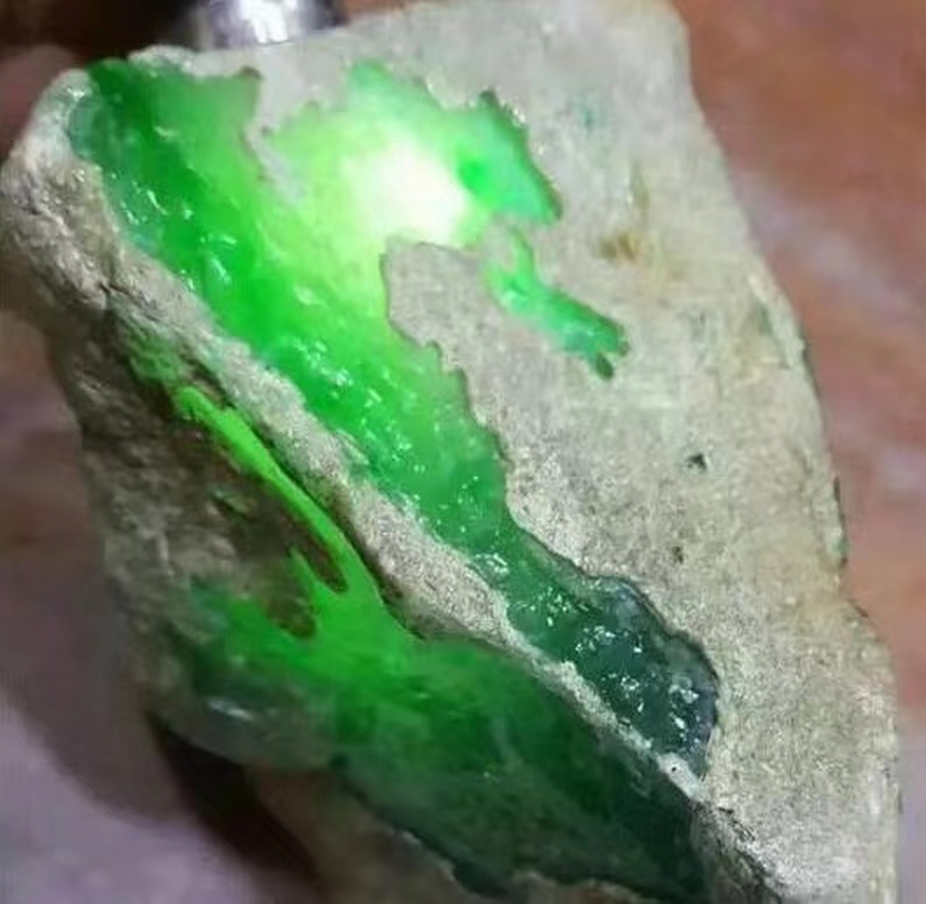 老帕敢手镯色料 场口正 皮壳老辣 紧致 油性足 翻砂细 皮壳大面积有色