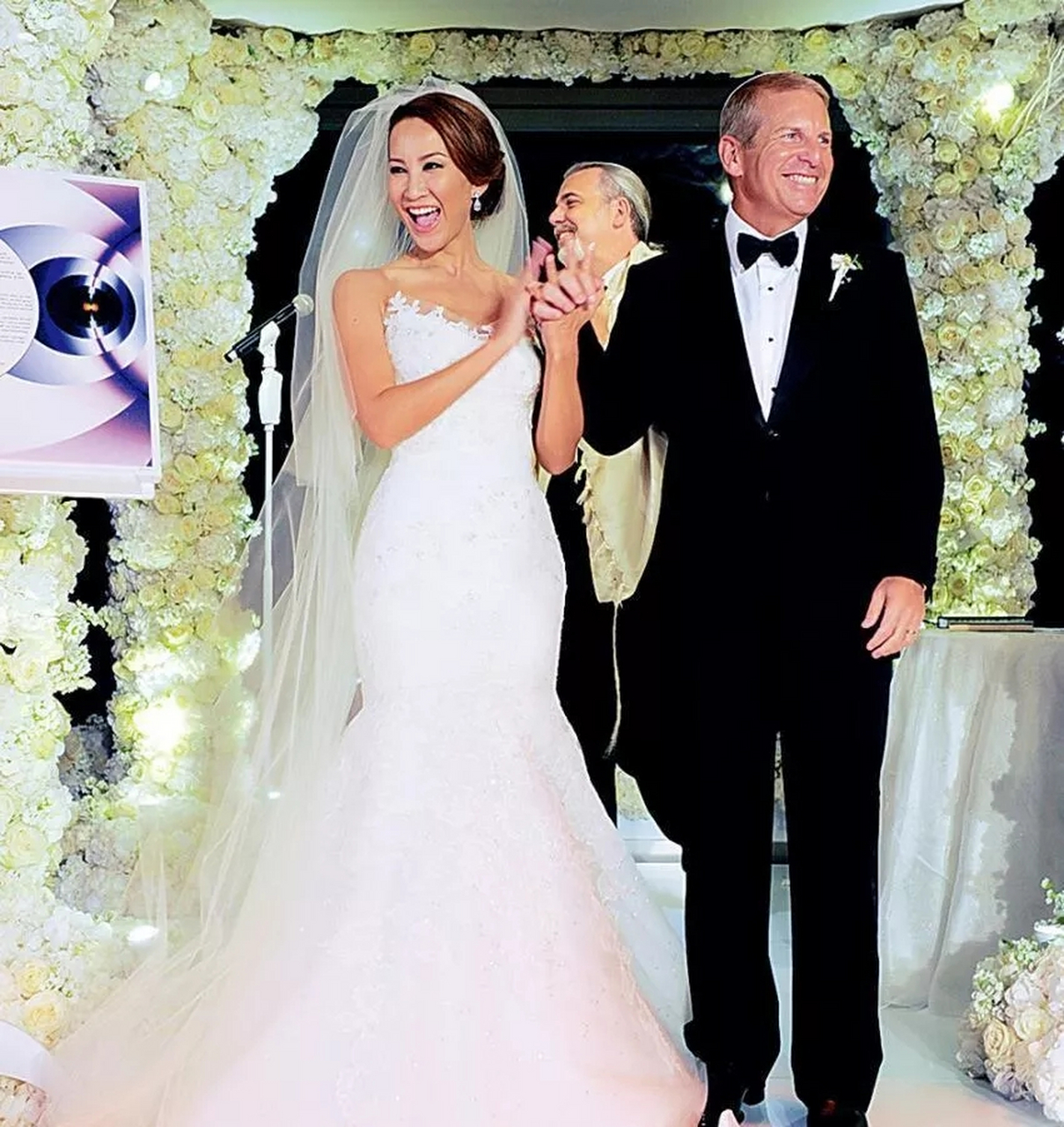 2011年,36岁的李玟嫁给了52岁的加拿大籍富豪乐裕民