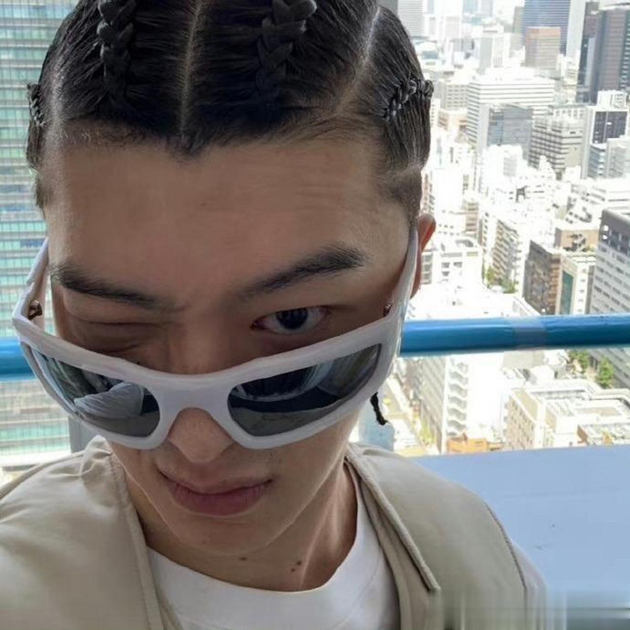 范丞丞地垄沟发型#范丞丞地垄沟编发自拍,wink怼脸拍好帅,地垄沟编发