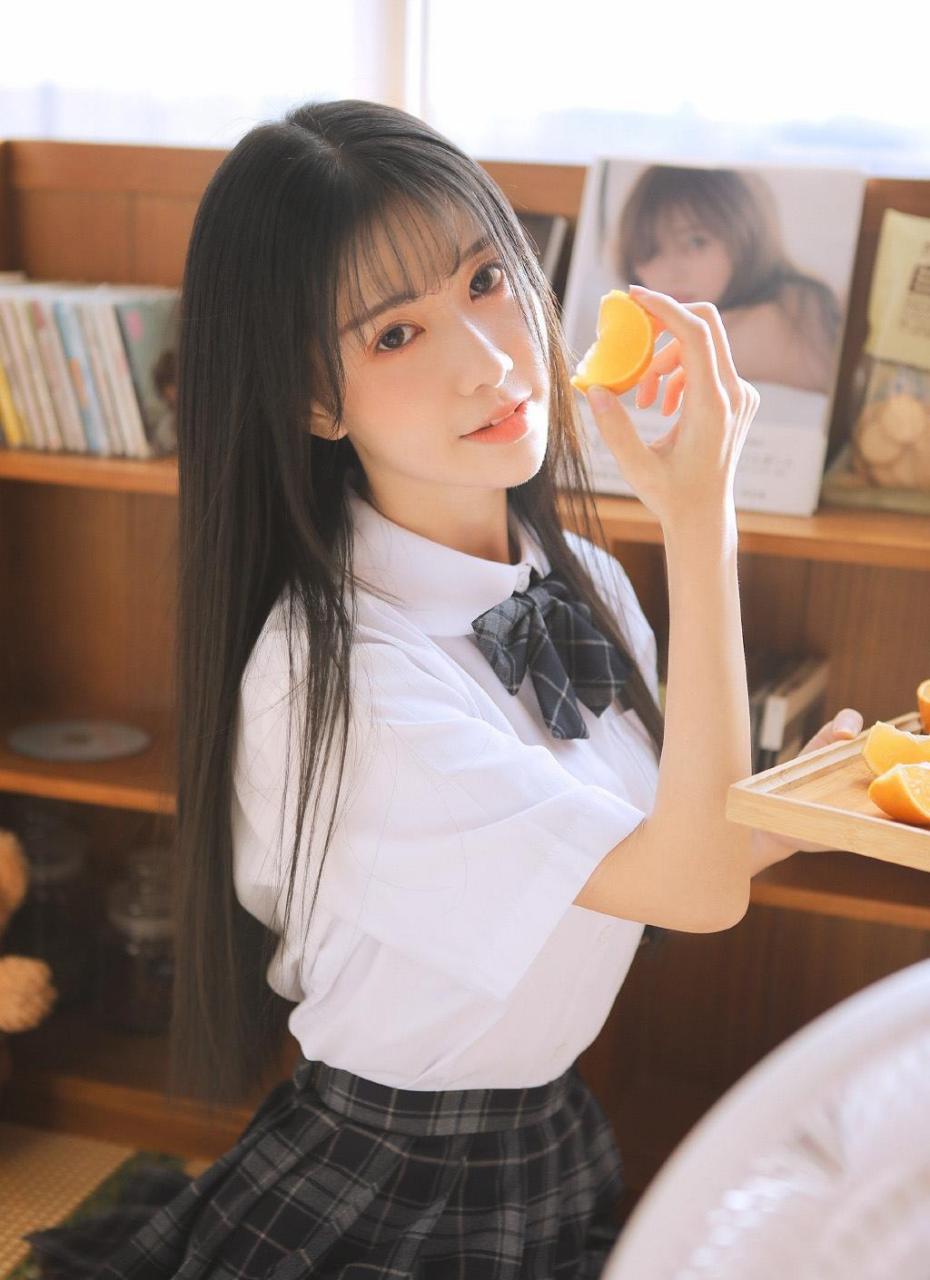 青春靓丽的女孩,居家可爱写真