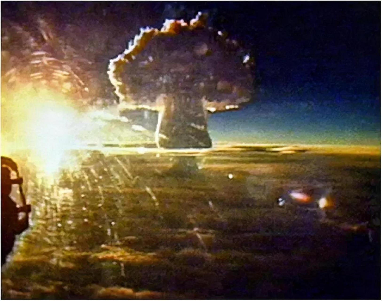 苏联时代的5000万吨级沙皇炸弹是当时世界上最强大的核武器之一.