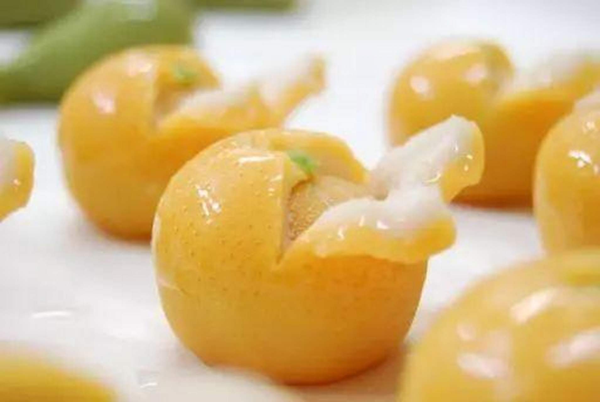 "夏蜜柑"是日本的一个柑橘品种,以前因为味道太酸,不怎么受欢迎,后来