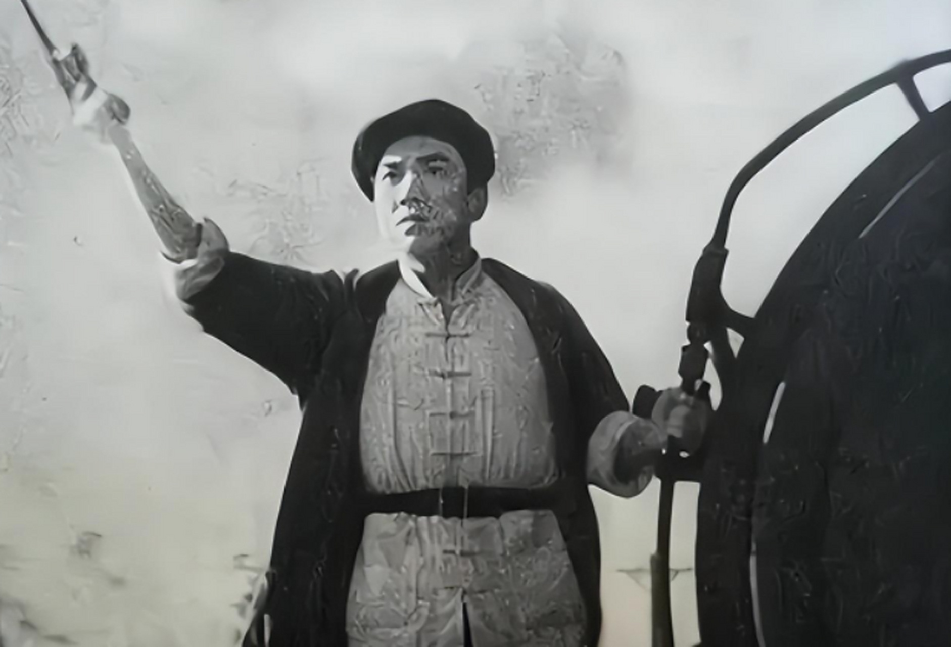 铁道游击队大队长洪振海:30岁娶17岁妻子,脾气大性子急人人爱戴