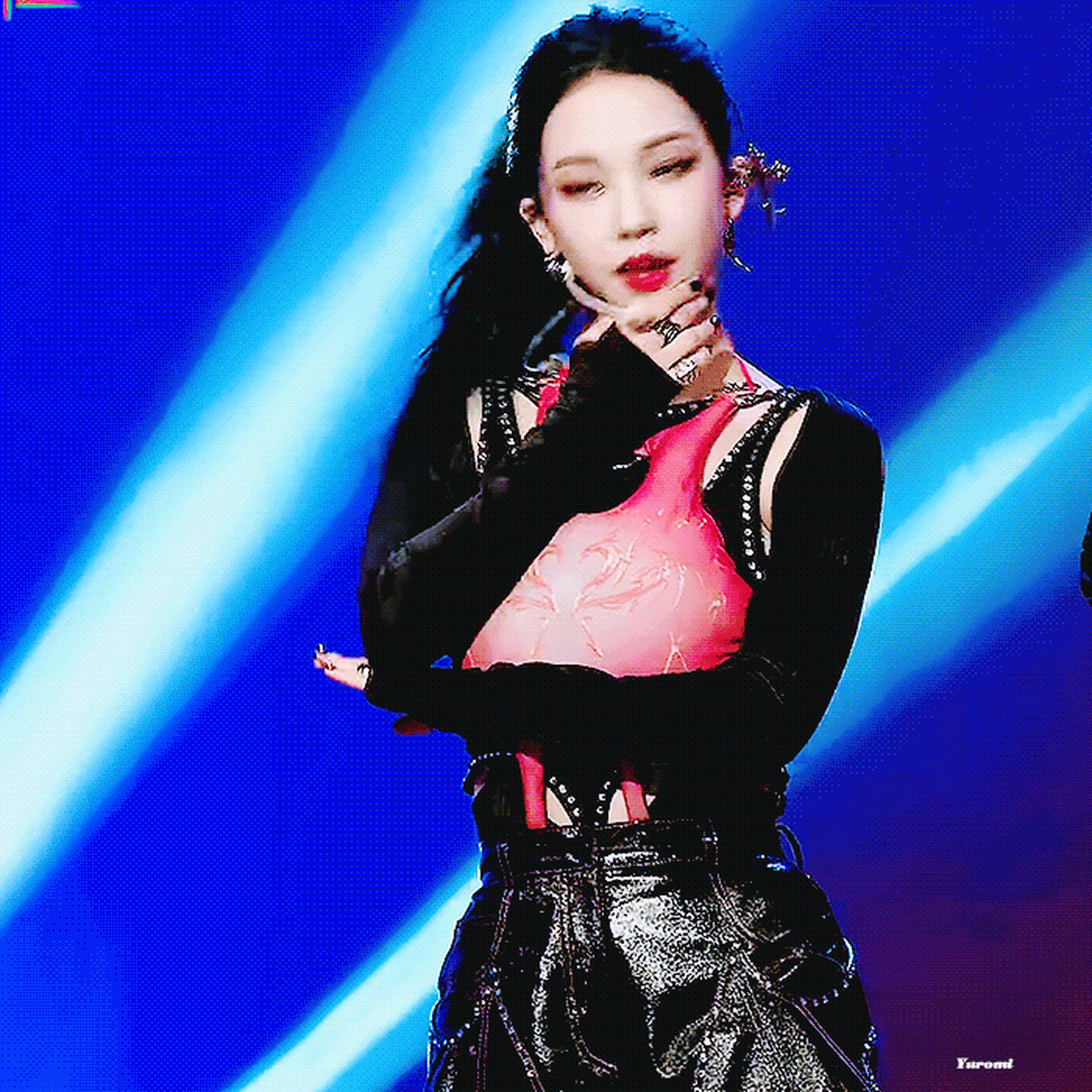 柳智敏不愧是蛇系美女,光是站在那里就已经在钓我了 676767