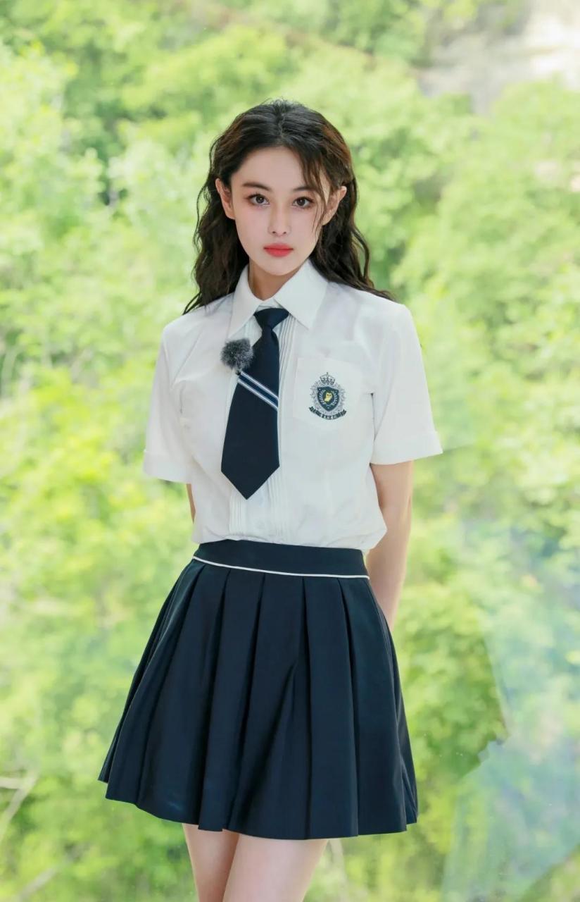 话说明星的可塑性是真的强,明明已经结婚这么多年,张馨予还能有这样