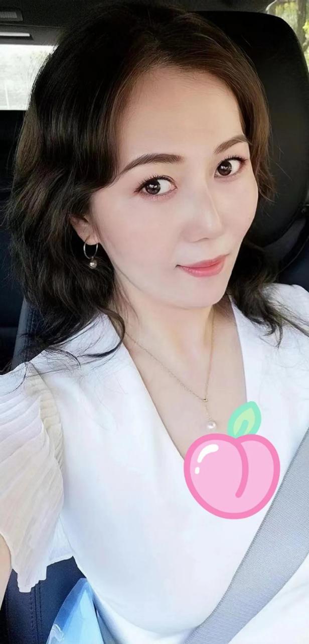 经典美熟又是这一个漂亮迷人风韵清纯成熟美丽大方可爱魅惑的美阿姨