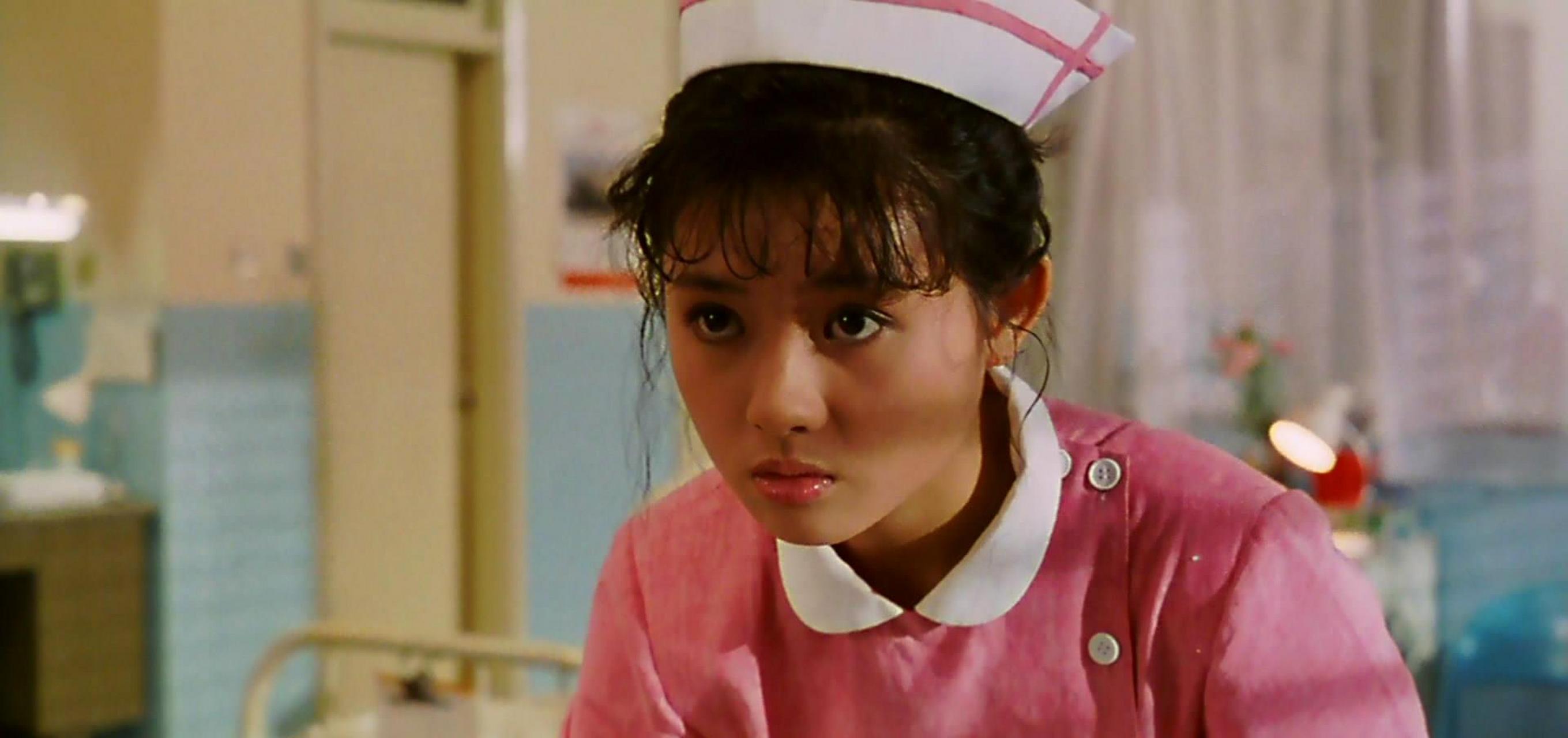 前段时间,有香港媒体晒出了演员李丽珍参加活动的照片,镜头中,李丽珍