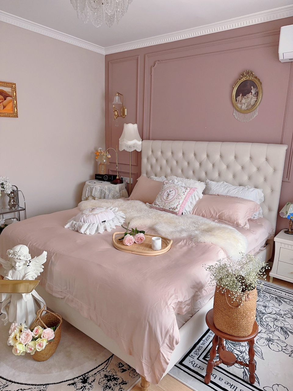 建筑面积128平,套内106平 三室两厅一厨两卫,客餐