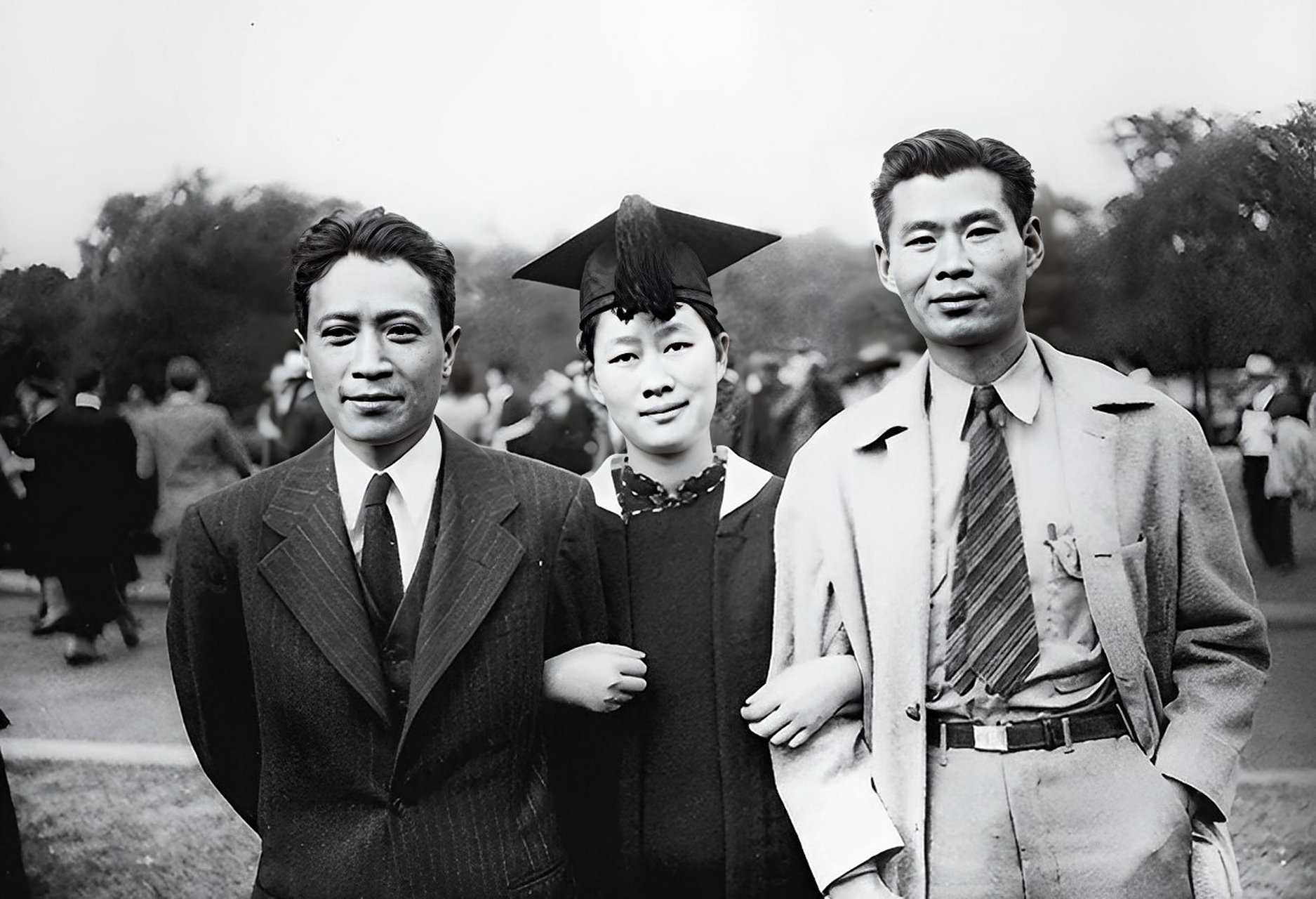 1933年,钱钟书追求清华才女赵萝蕤,赵萝蕤连情书都没看一眼,转身爱上