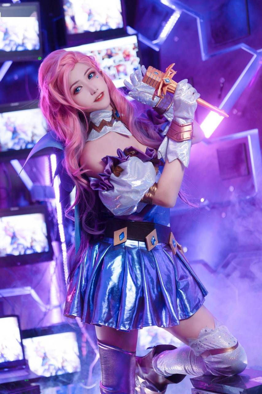 《英雄联盟》萨勒芬妮cosplay
