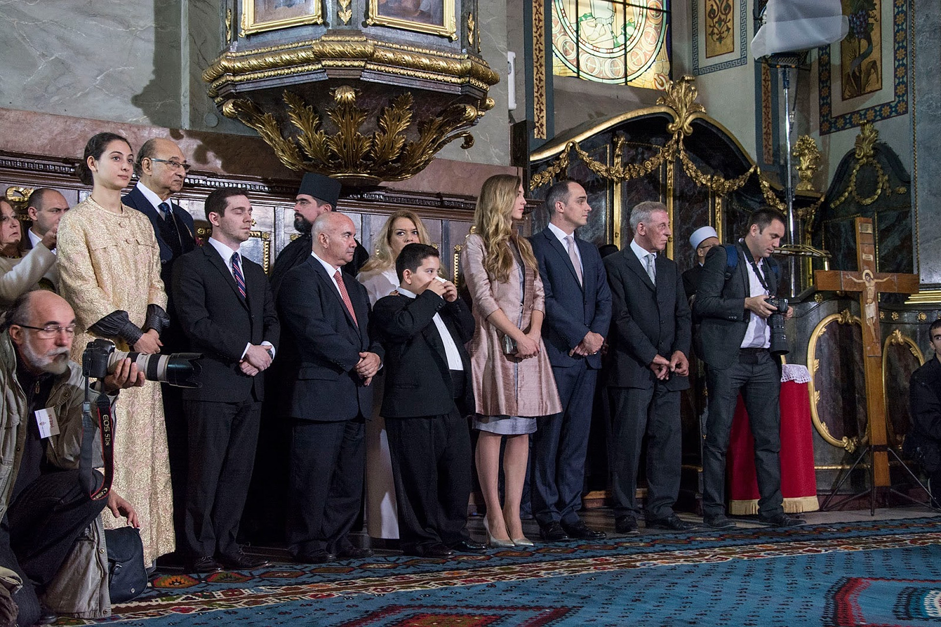 一个小众王室——南斯拉夫国王的两位后裔,昨天在王室陵墓向1934年10