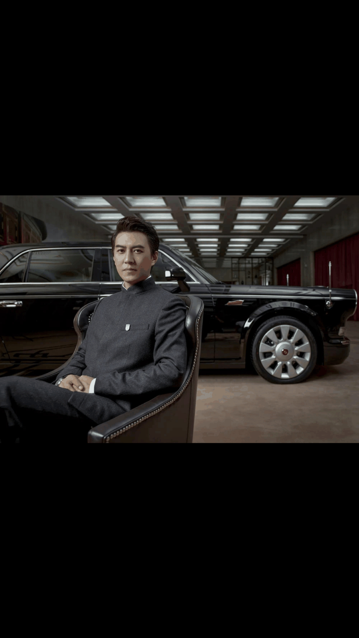 gif创作人# 靳东为国产车"红旗"代言!