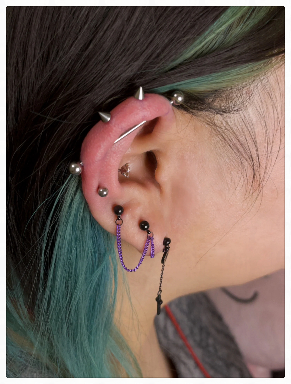 谁的右耳毕业了呢