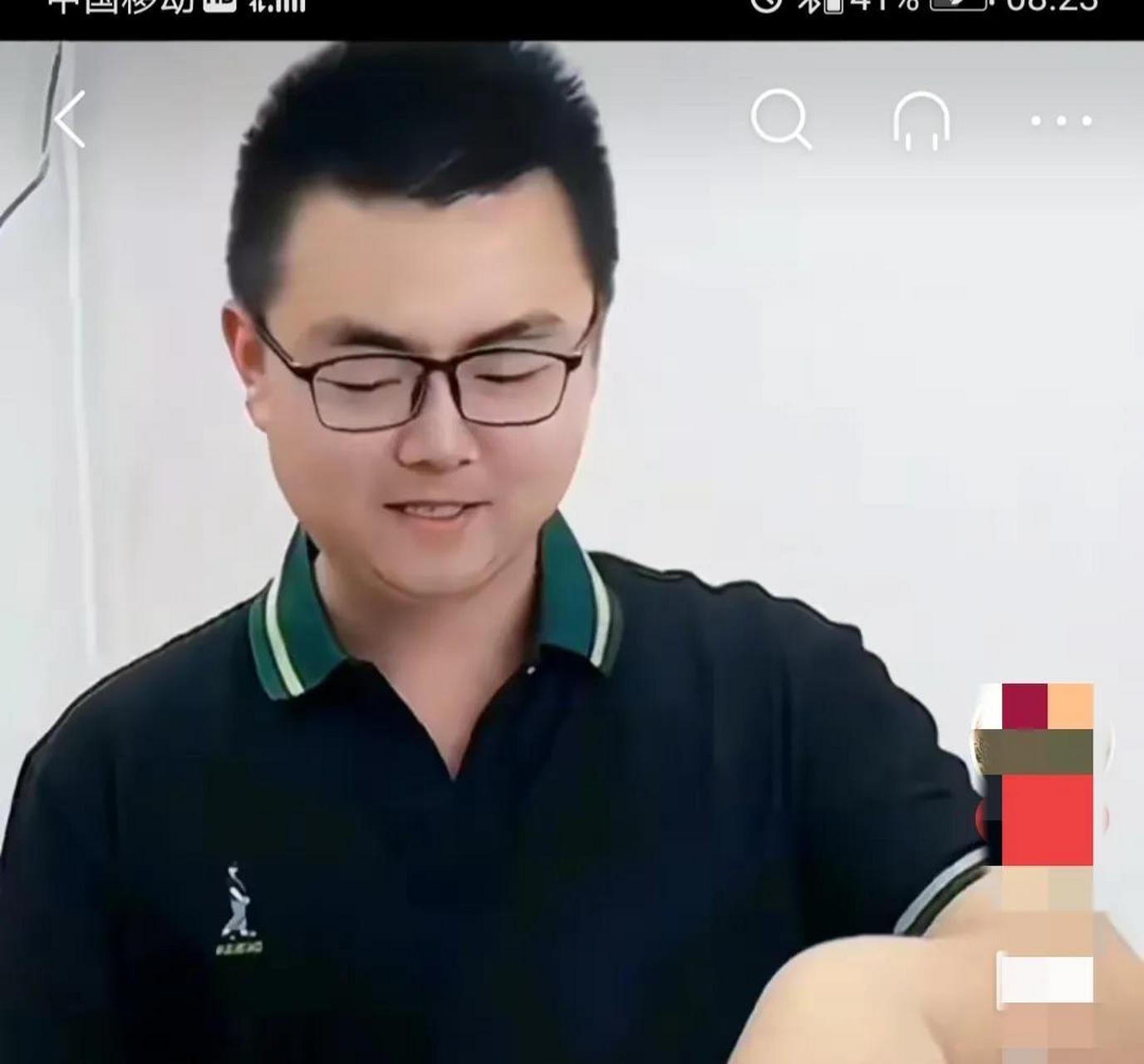 对于威威不回九江,田媳妇曾经发文解释道:"有人撕扯其(指威威)抛弃养