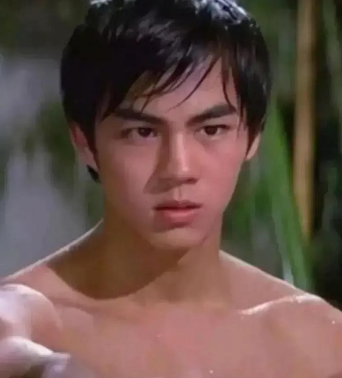 香港著名大哥狄龙,没想到年轻时帅出天际啊!胜过现在一众小鲜肉!