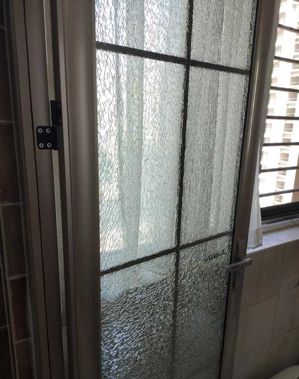 在此给大家都提个醒,如果遇这种天气,还要注意玻璃的防护哦!