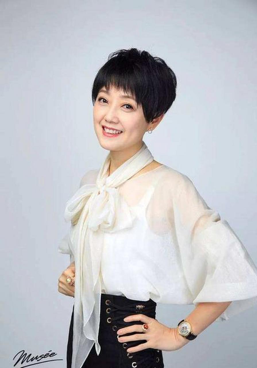 上海电视台smg女主播婚事揭秘一大波!