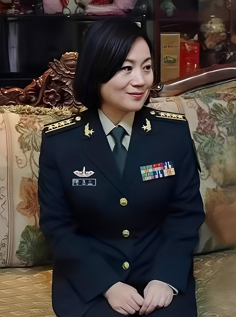 许道江是开国将军许世友的孙女,许光的女儿.